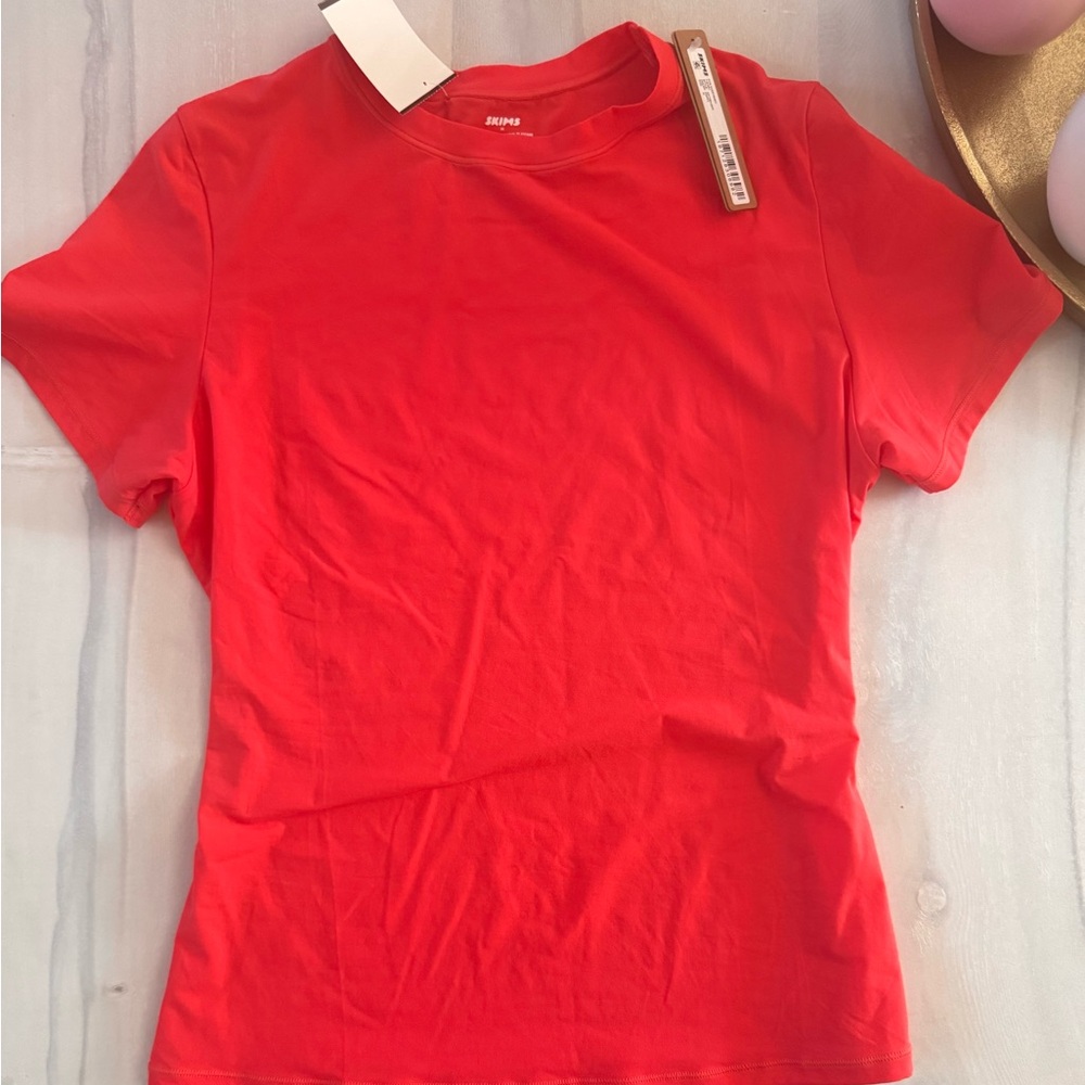 Skims fits everybody t shirt Poppy Medium Women's Red T-Shirt NWT